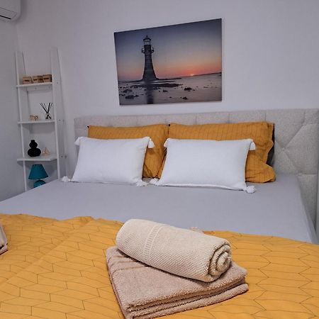 Kuca Za Odmor Eni **** Villa Šibenik Exteriör bild