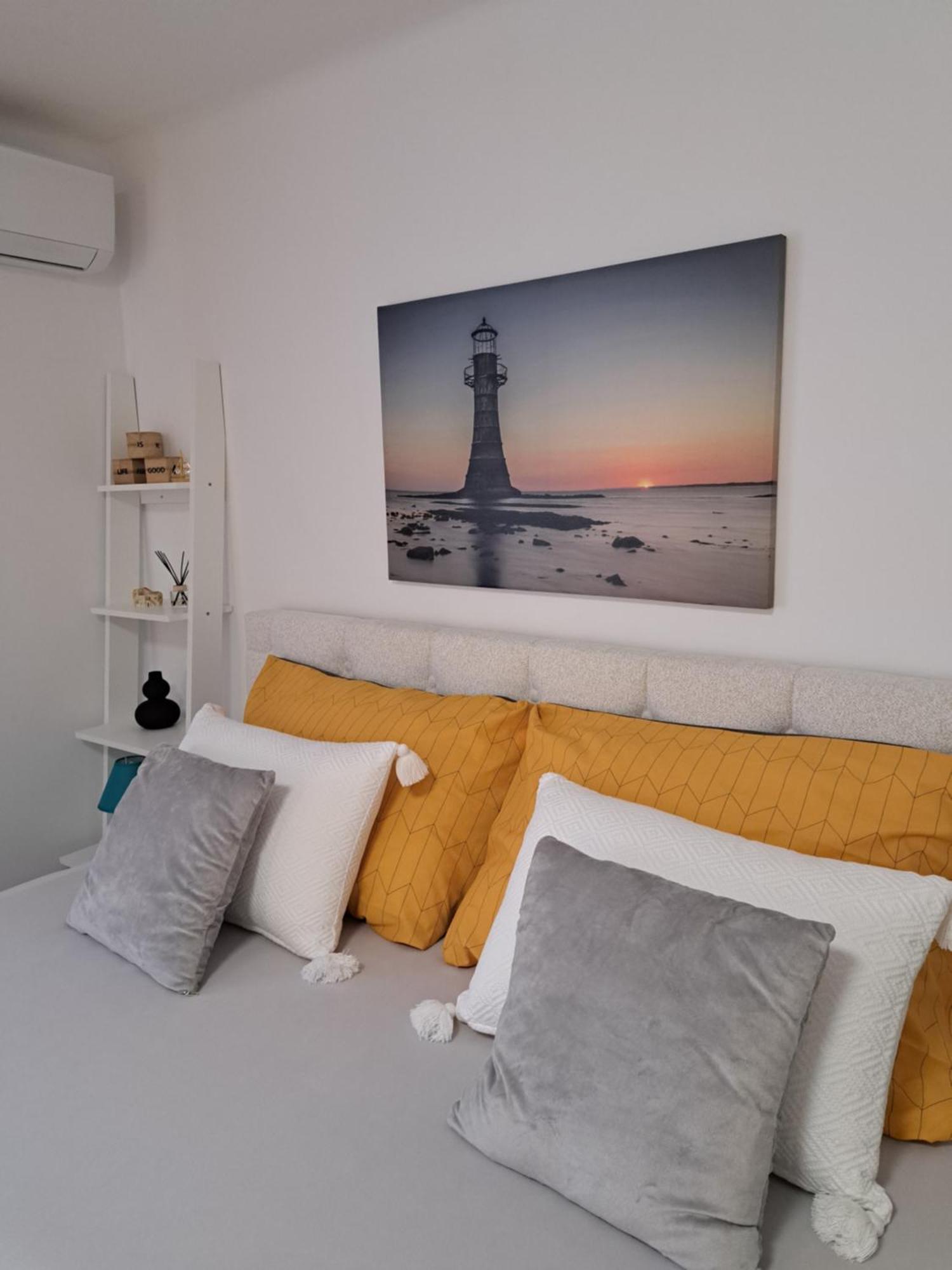 Kuca Za Odmor Eni **** Villa Šibenik Exteriör bild